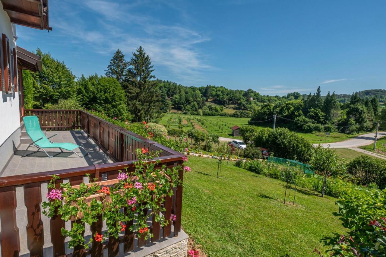 Holiday Home Mare Near River Karlovac Εξωτερικό φωτογραφία