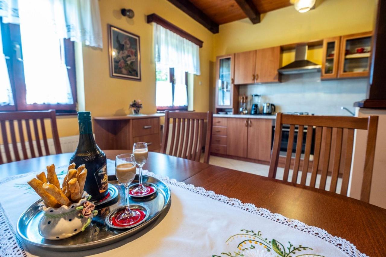 Holiday Home Mare Near River Karlovac Εξωτερικό φωτογραφία