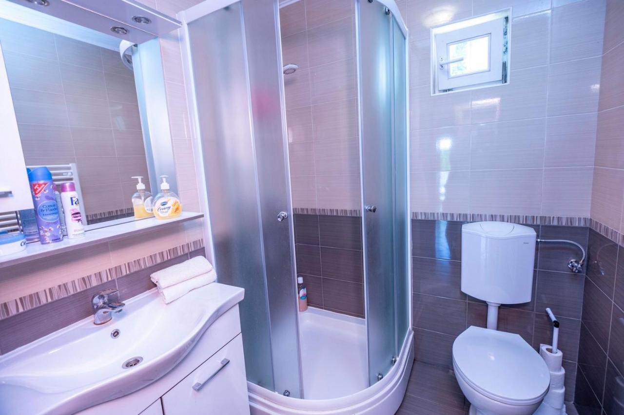 Holiday Home Mare Near River Karlovac Εξωτερικό φωτογραφία